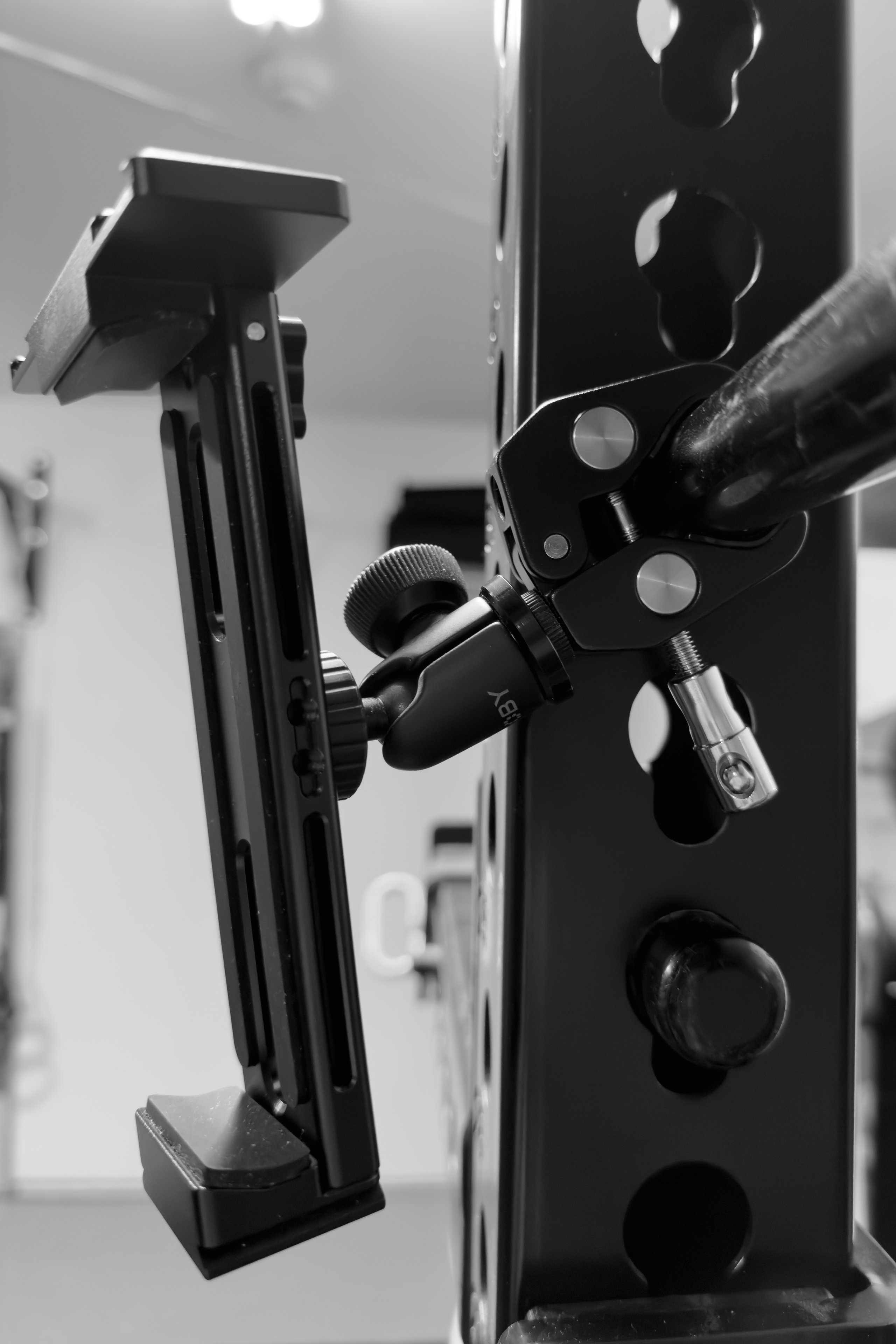 iPad/iPhone Mounting Solution in Rogue Monster Rack